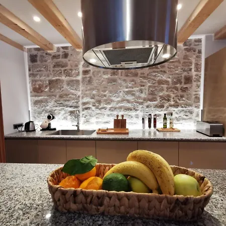 Est Diocletian On Solta - Luxurious Villa, Beachfront, Private Pool, Outdoor Bbq, Large Terrace And Garden, Free Parking - Wonderful Privacy Villa